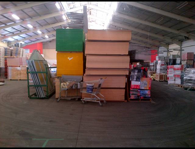2,150M² FACTORY FOR SALE IN RETREAT